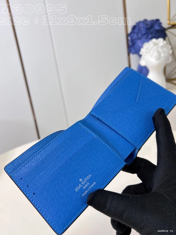 WIS WALLET-11.5-9-1.5cm VUITTON MULTIPLE LOUIS 0822